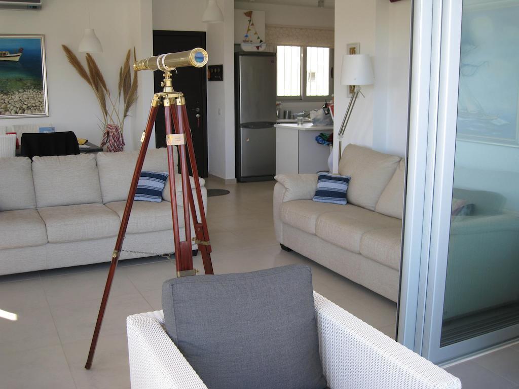 Trident Beach Apartment プロタラス エクステリア 写真